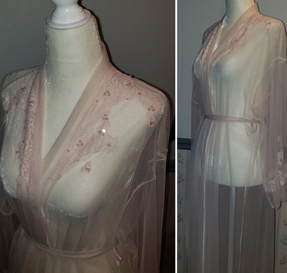 Victoria Secret Shell Pink Embellished Robe Duster - Picture 4 of 7